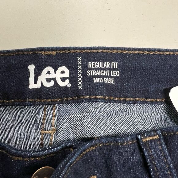 LEE Women’s MidRise Regular Fit Straight Dark Wash Jeans Blue 16 M NEW Inseam 29 - Picture 9 of 11